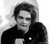 cute-gerard-way-22045111-500-452.gif